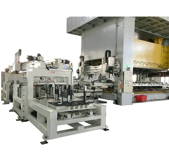 沖床三次元機(jī)械手在汽車(chē)零部件多工序沖壓中起到哪些作用？